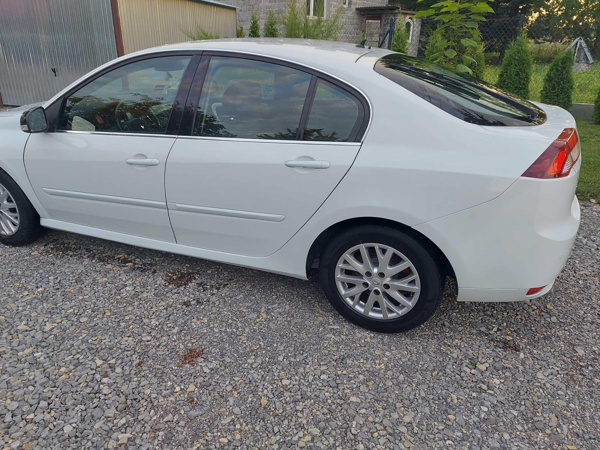 Renault Laguna BIAŁA PERŁA