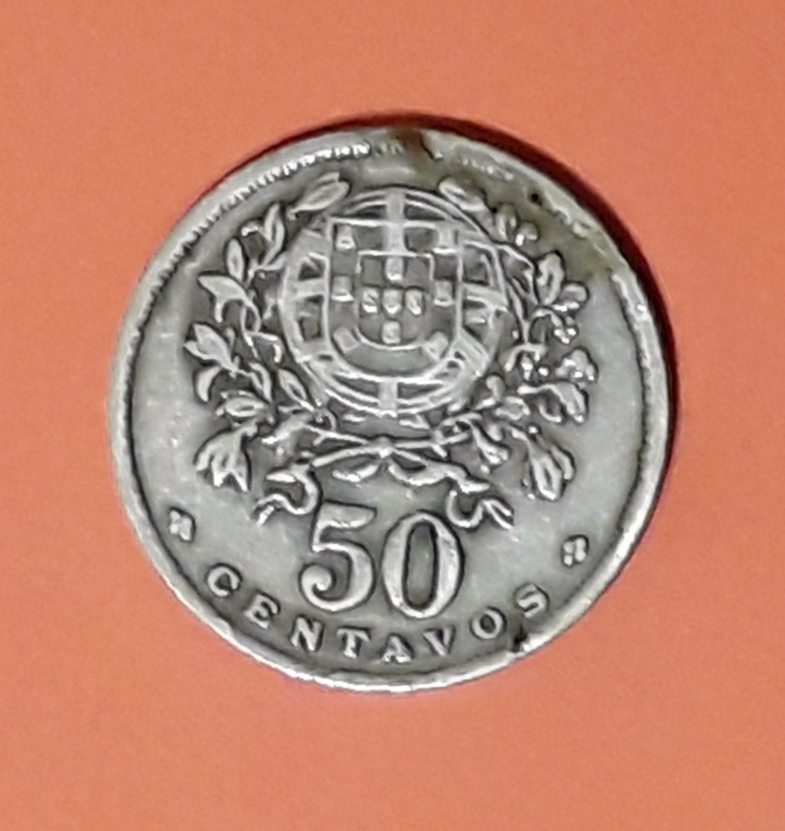 Moeda 50 centavos de 1945 em Alpaca, República Portuguesa