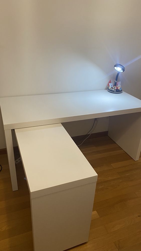 Urgente! Secretária Branca Ikea DESMONTADA