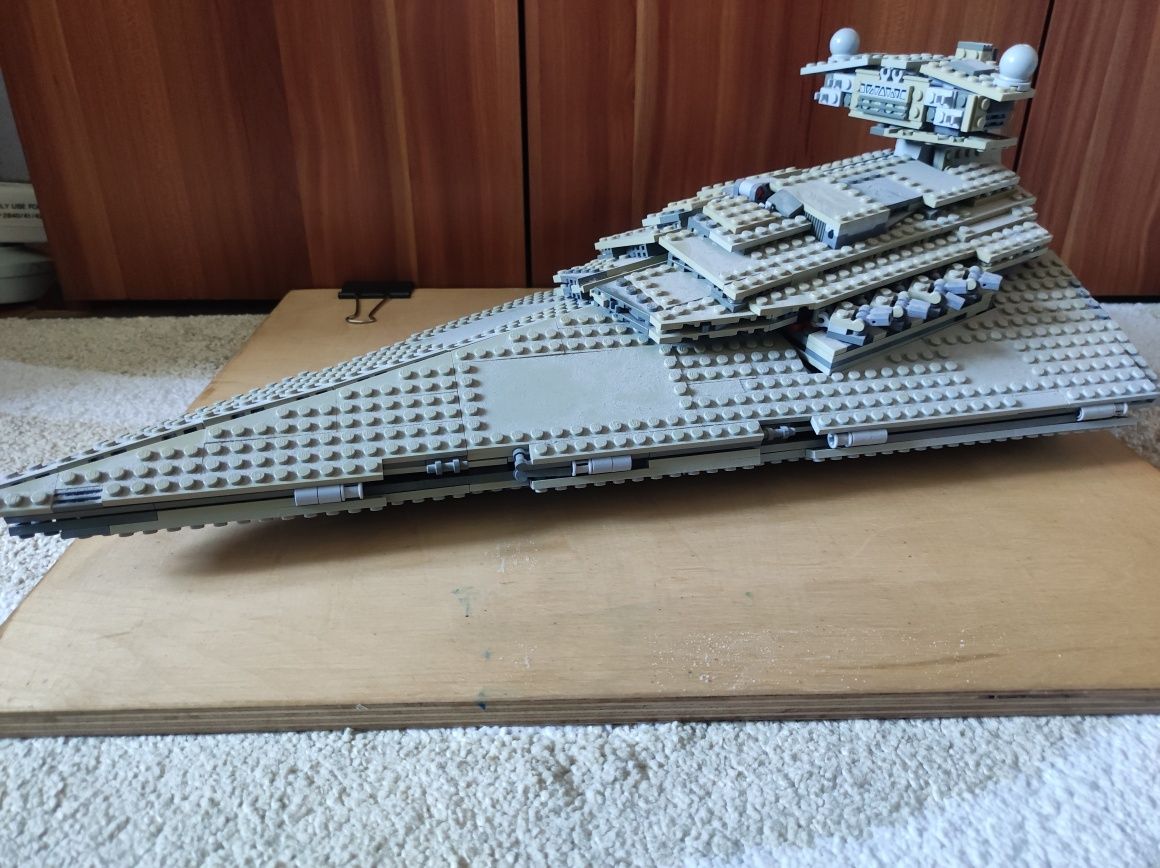 Zestaw LEGO 75055 Star Wars Imperial Star Destroyer