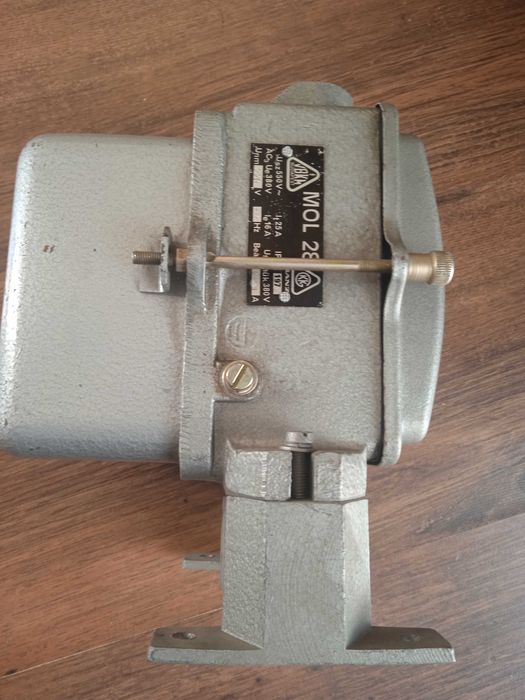 Stycznik olejowy Mol 28