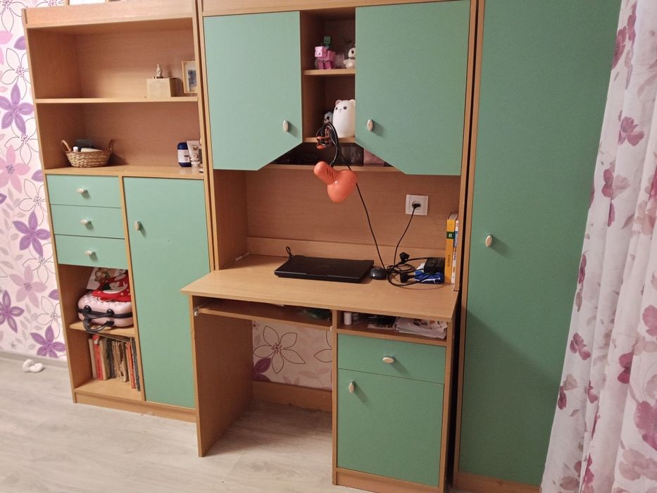 Продам стінку " Юніор"