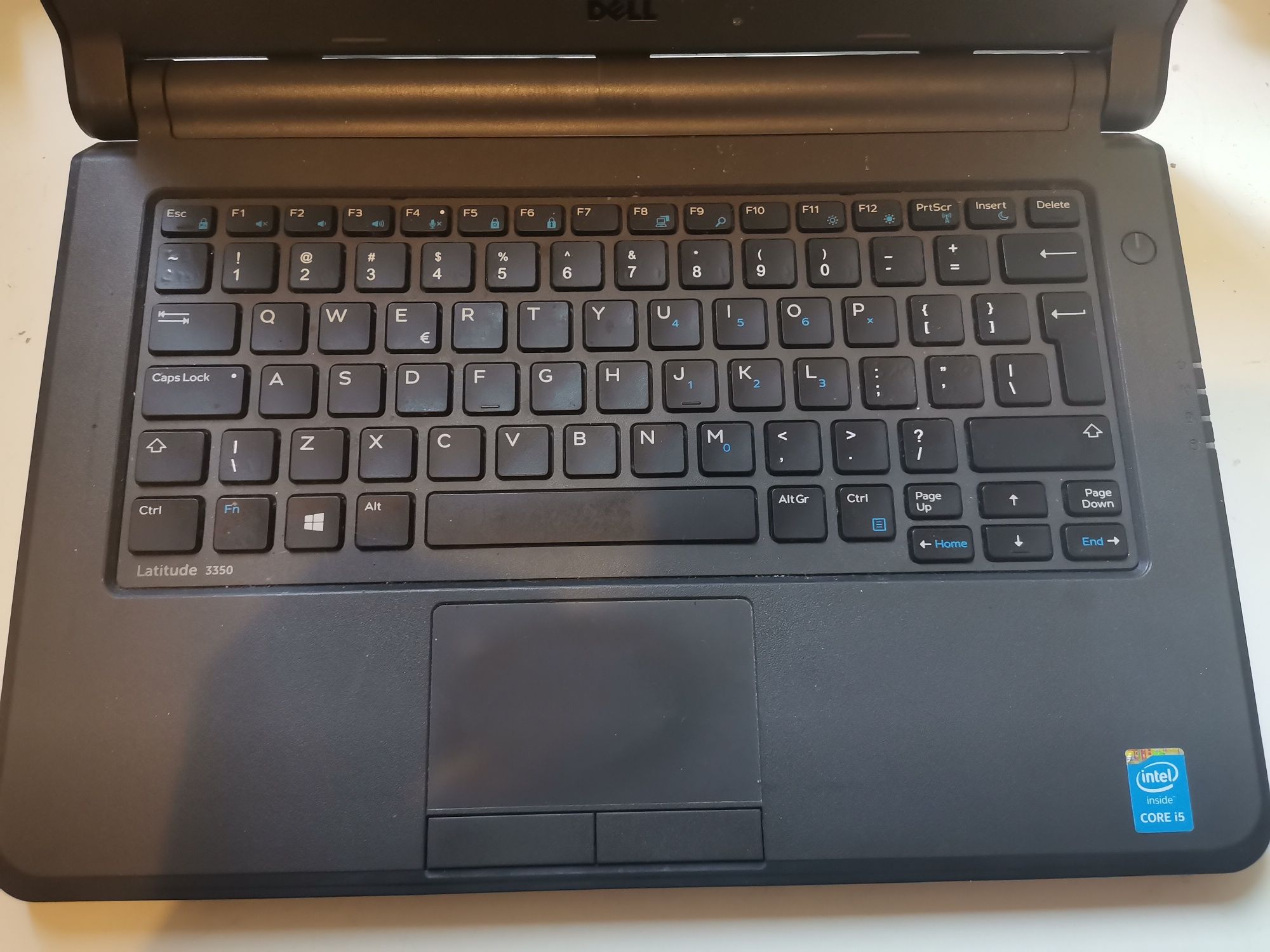 Laptop używany Dell Latitude 3350. 1000GB 16GB RAM Windows 10 Home