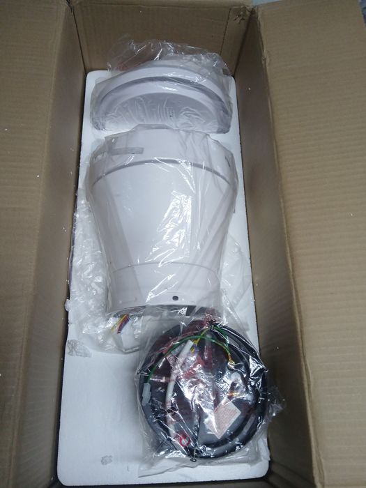 Люстра,вентилятор,лампа.