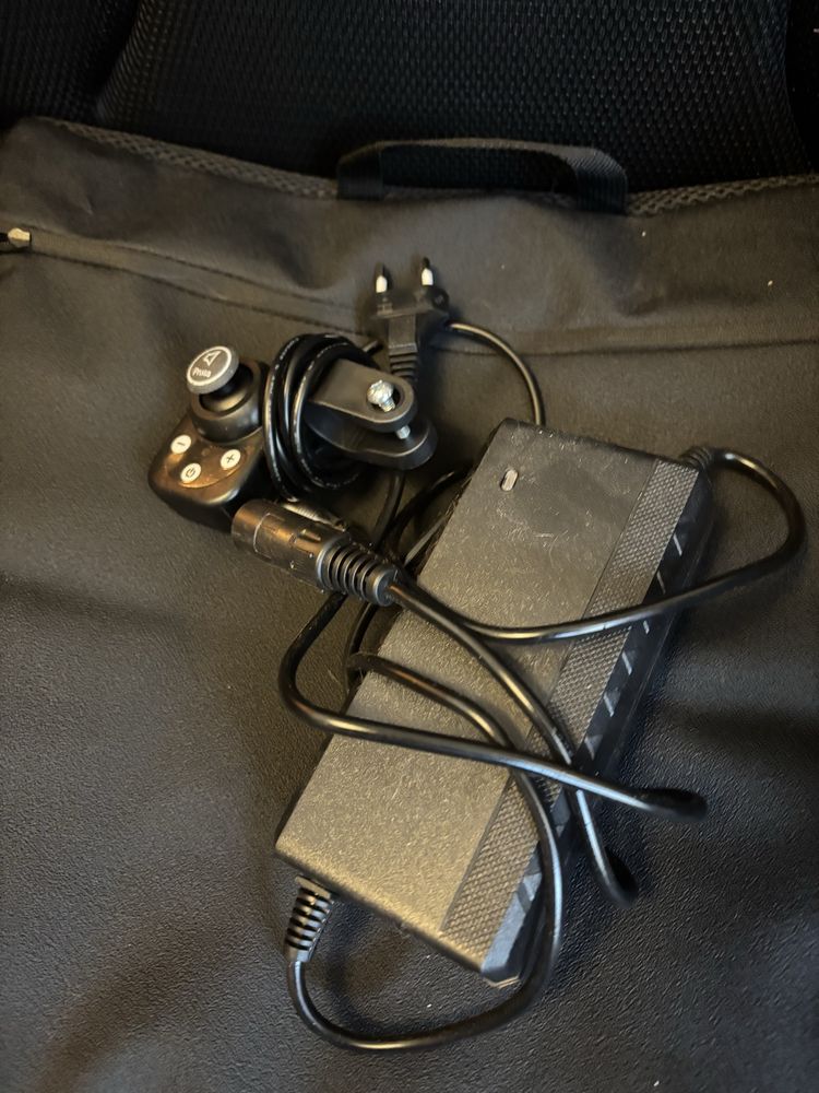 Wózek elektryczny z poduszka powietrzna