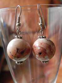 Kolczyki kule kamienie naturalne chalcedon biało różowe beżowe
