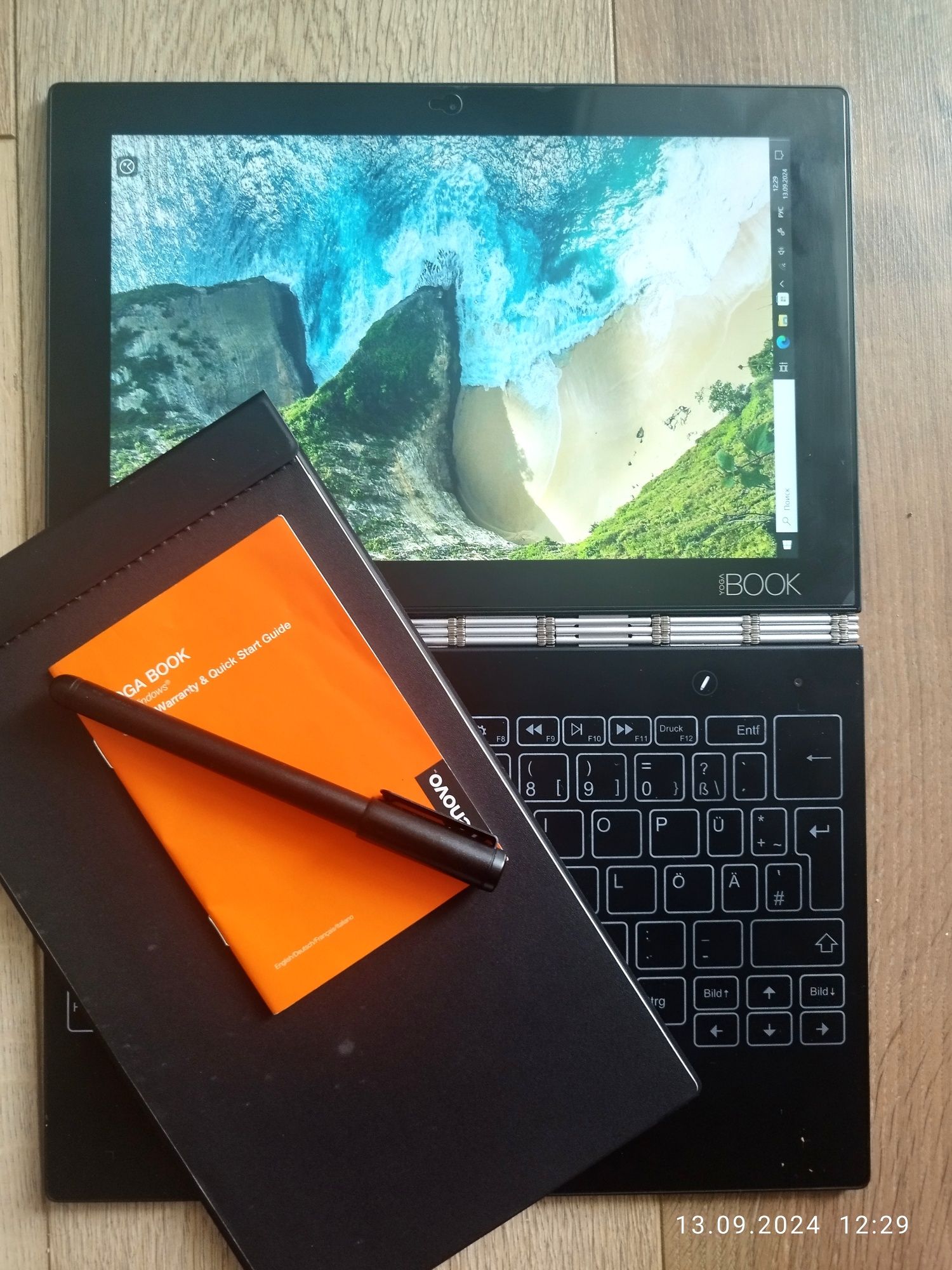 Lenovo Yoga Book YB1-X90F 4/64Gb Win 10