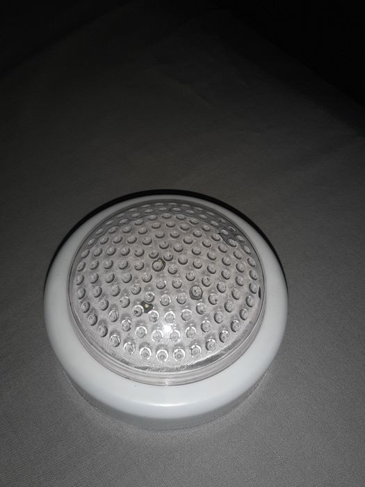 Светильник фонарик лампа на батарейках