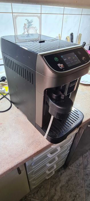 Ekspres Delonghi Magnifica Plus