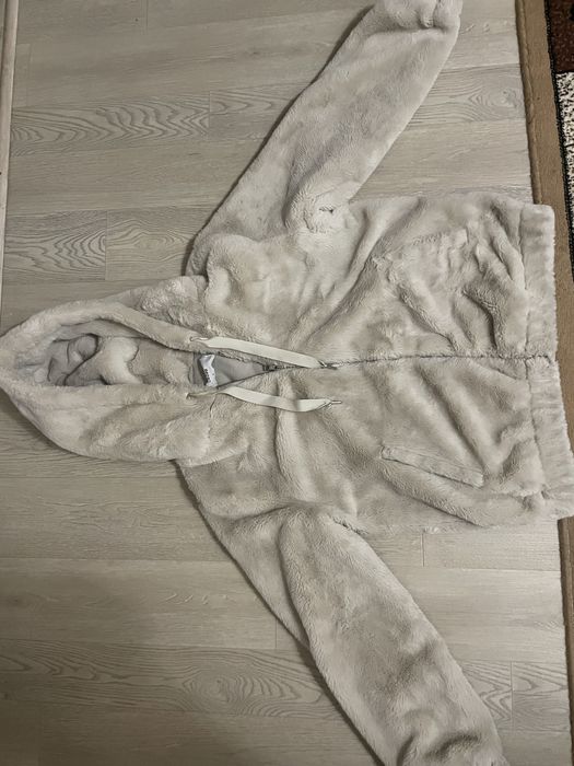 мʼякенька та тепла шубка оверсайз, розмір  Xl, підійде також на M-L