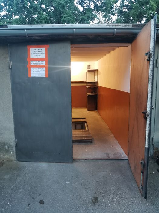 Sprzedam Garaż Oleśnica ul.Klonowa 2