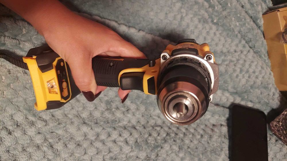 Dewalt wiertarko- wkrętarka 18V DCD805 a901