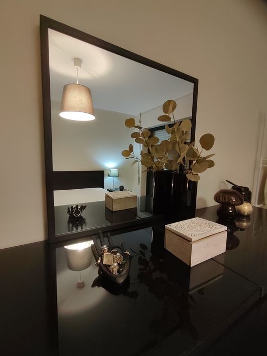 Espelho com moldura preto (IKEA)