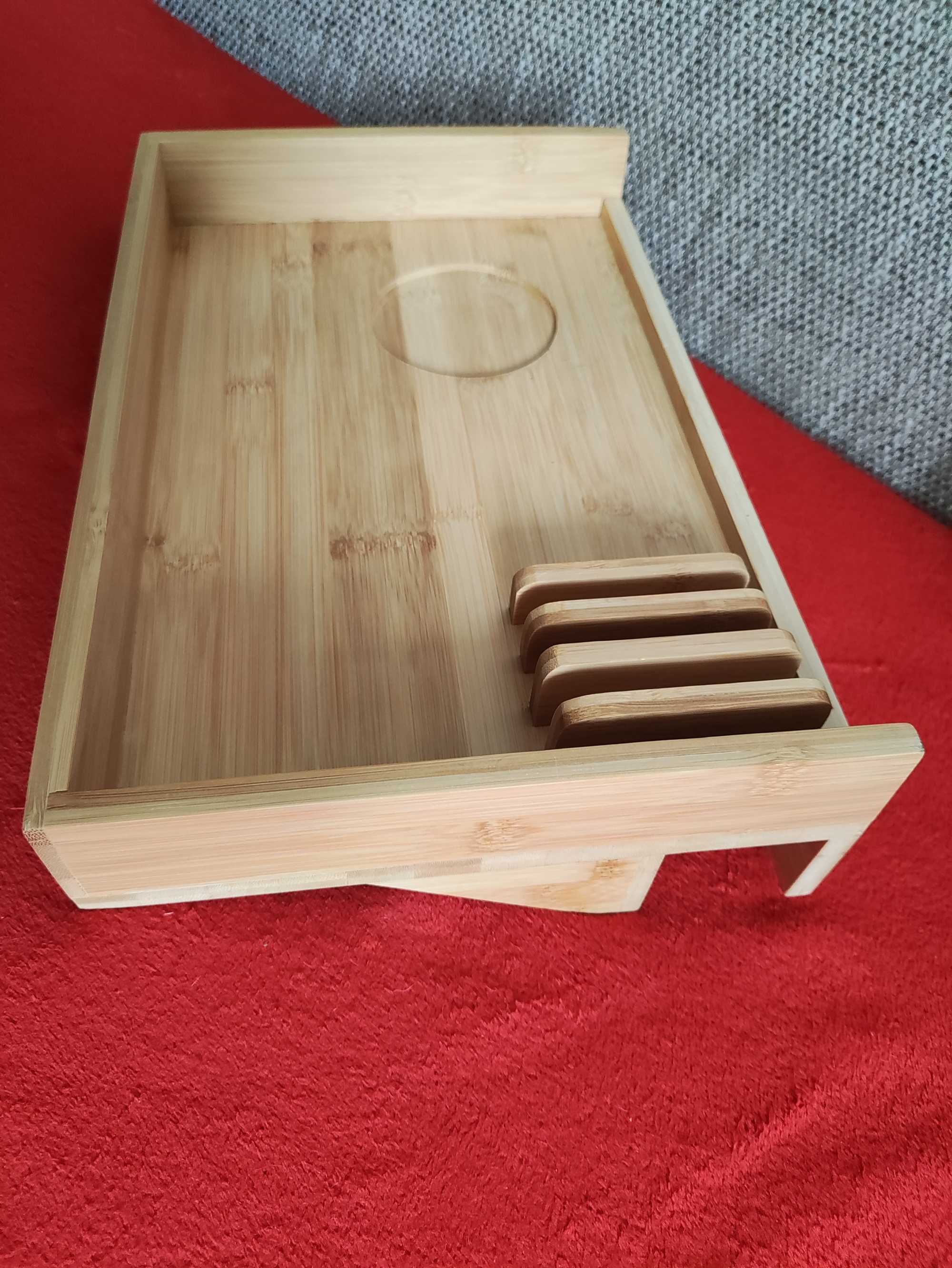 Stolik przyłóżkowy drewniany z drewna do łóżka stół pod laptop tablet