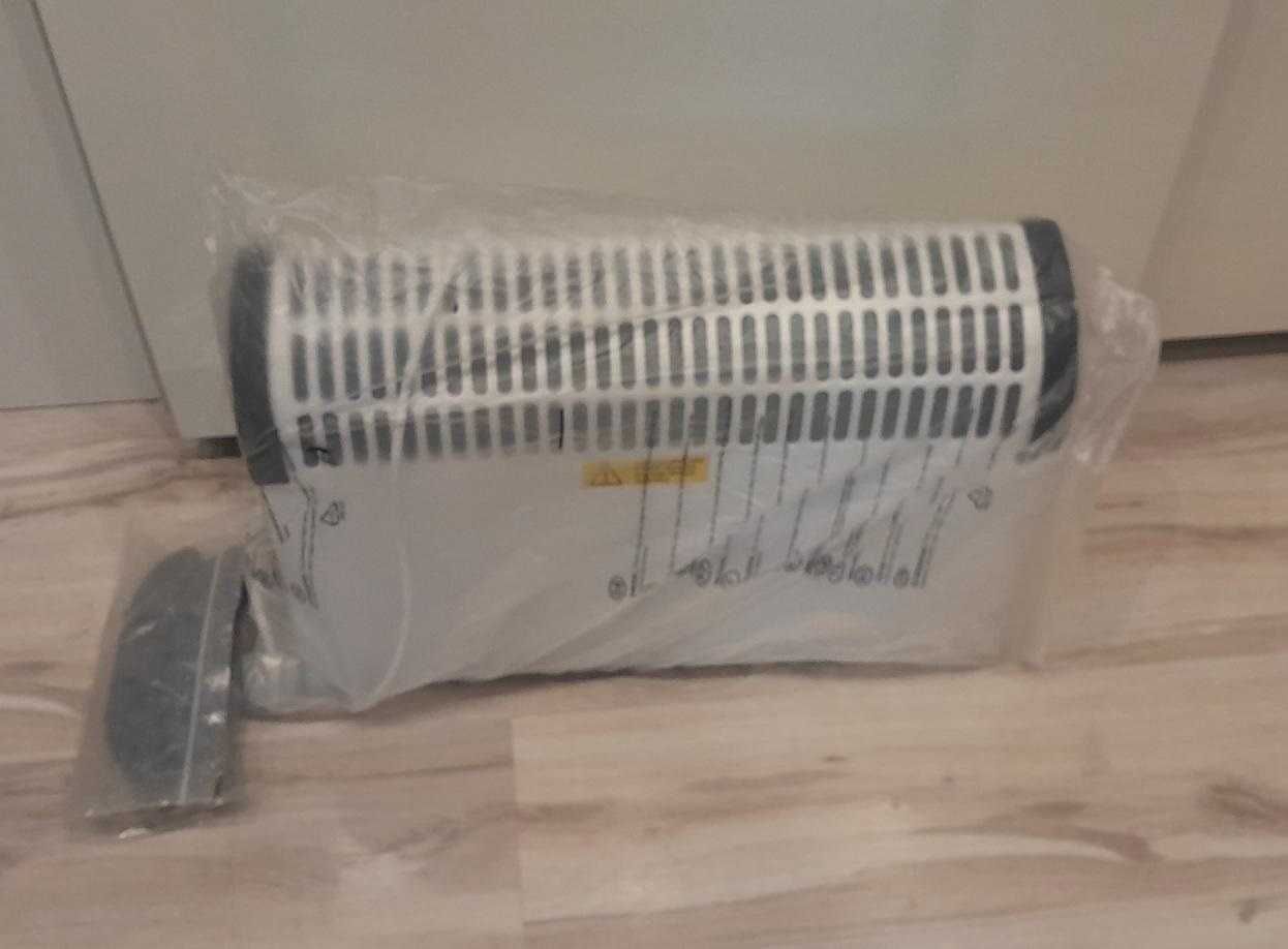 Biały grzejnik konwekcyjny Homelife 3 poziomy mocy 750/1250/2000 W