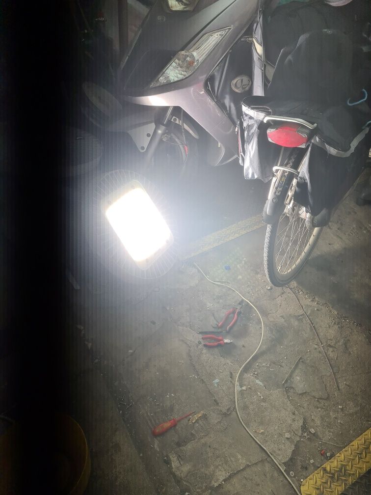 Lampy przemysłowe  Philips  BY121P