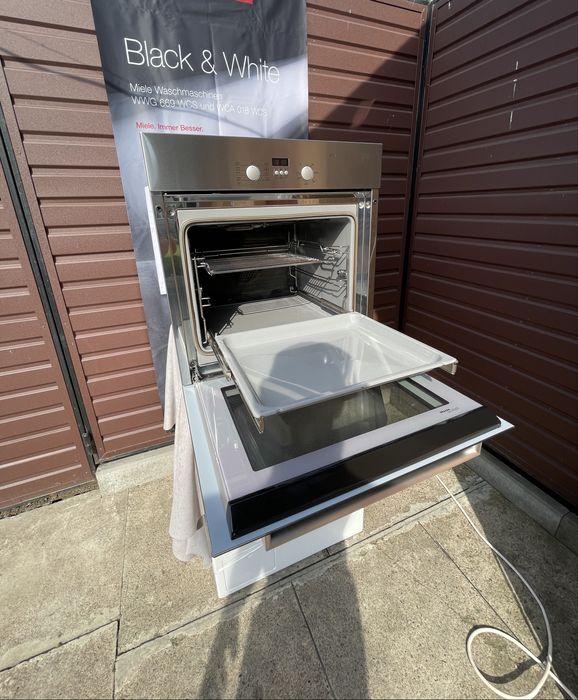 Духовой шкаф Miele ™ H 4217.Нержавейка!CleanGlass!Салазки!!!
