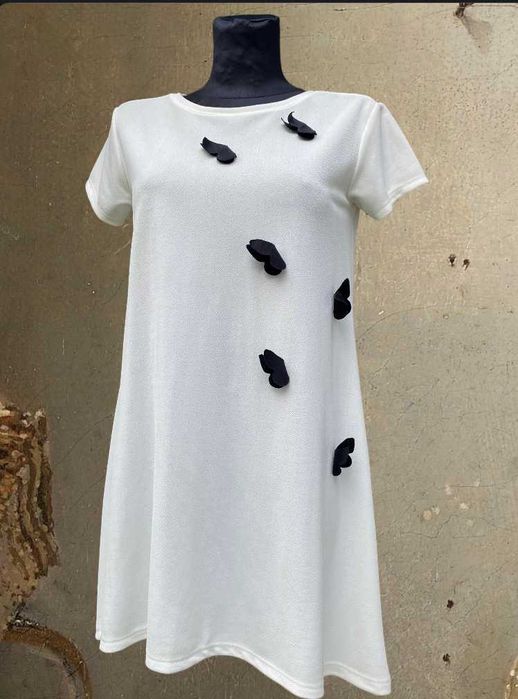 Sukienka krótka do kolan dress na krótki rękawek biała  w motyle  38/M