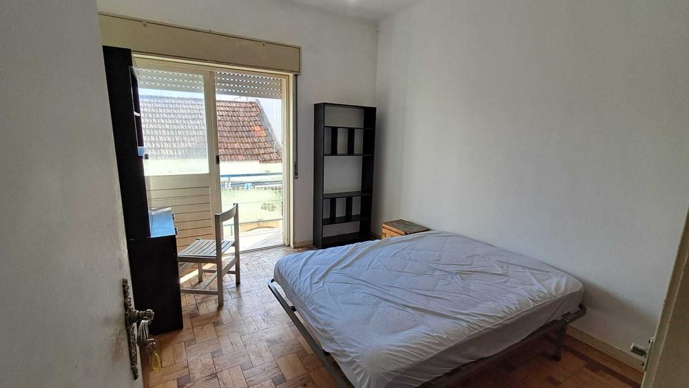 Quarto no centro de Portimão