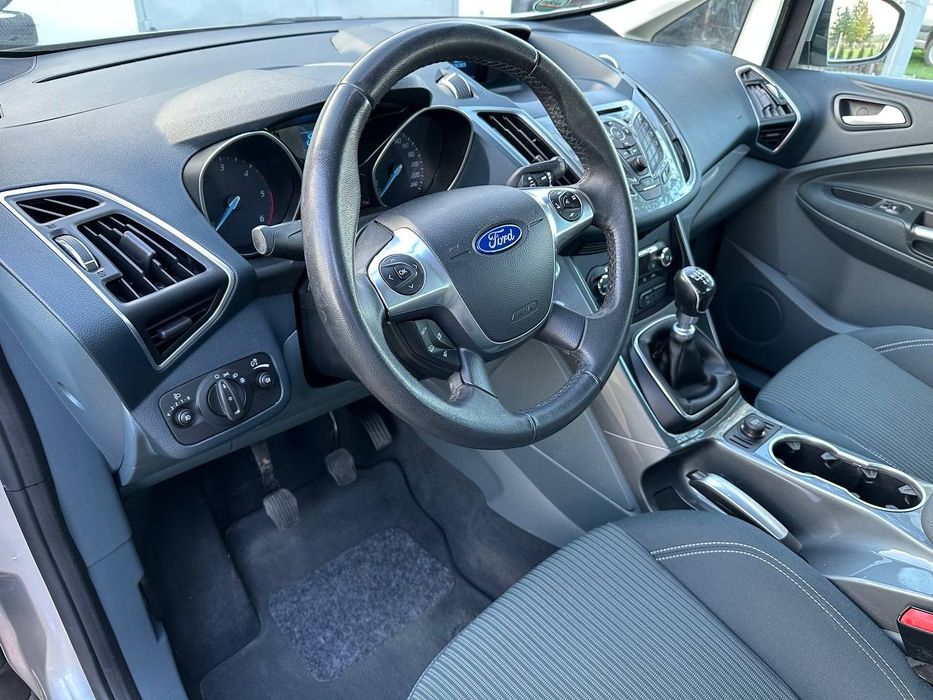 Продається Ford C-Max Titanium.