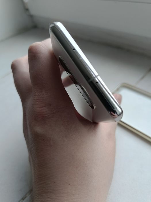 Samsung galaxy S10 8/128