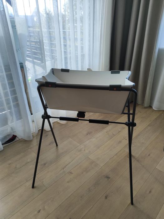 Stokke Flexi Bath wanienka ze stojakiem i wkladka noworodkową