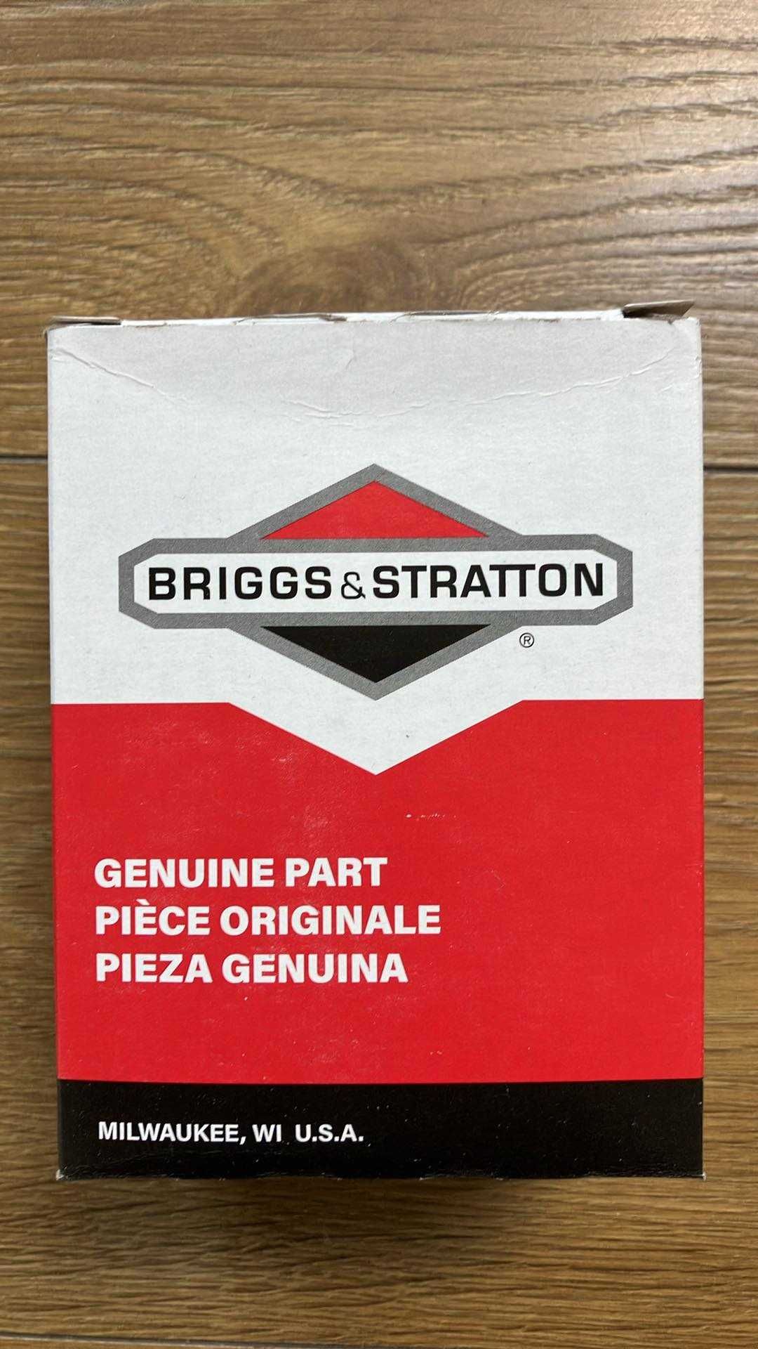 Filtr powietrza Briggs & Stratton do kosiarki.