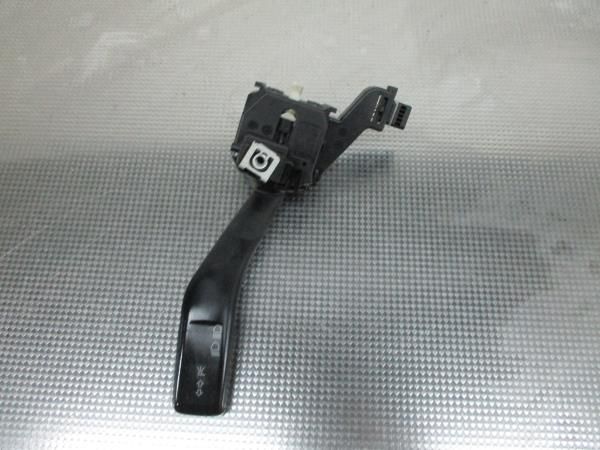 Conjunto / manetes de luzes e limpa vidros AUDI A3 (8P1)