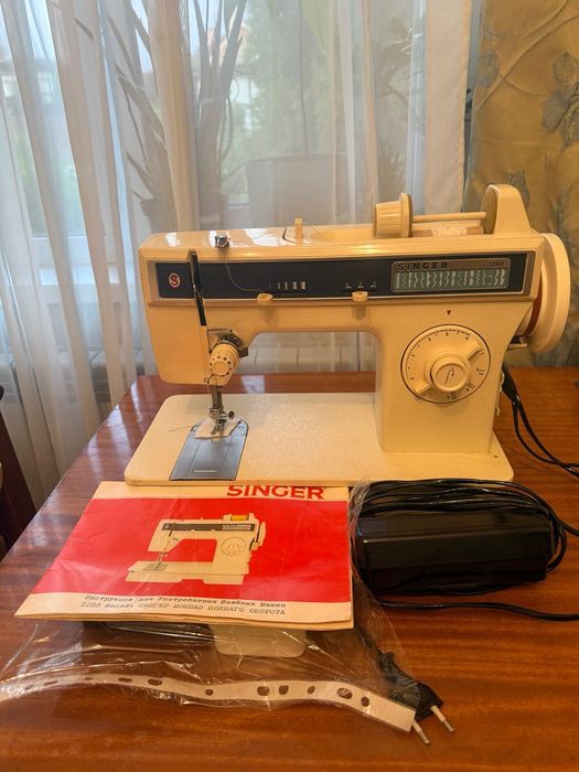 Швейна машинка SINGER 1288 – електрична, з педаллю та інструкцією