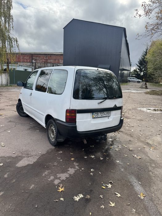 Nissan Serena 2.3 дизель пасажир