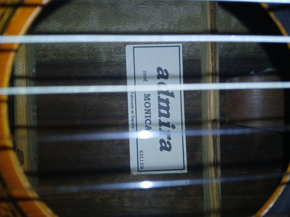 Admira Monica guitarra clássica