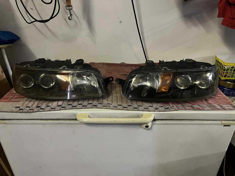 Óticas/Faróis Fiat Punto 188 MK2 com Farol Nevoeiro
