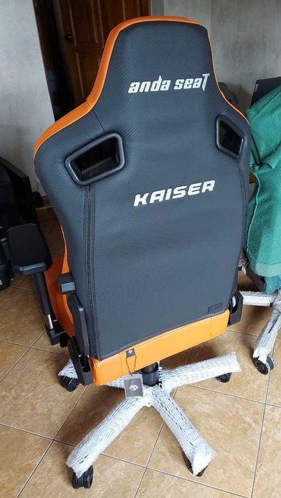 Кресло+Стол Anda Seat Kaiser 3L Orange + Tabletop магнитный столик