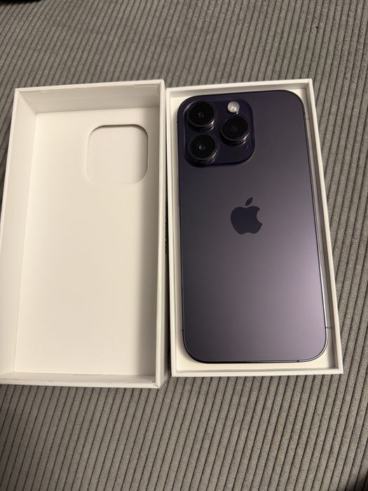 iPhone 14 pro deep purple