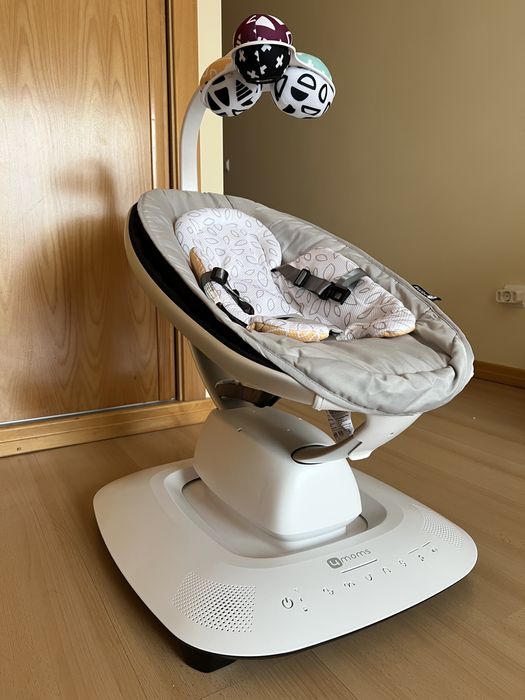 Espreguiçadeira 4Moms Mamaroo 5 com redutor