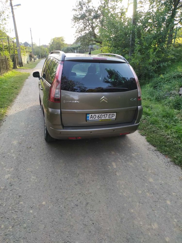 Продам Citroen Grand C4 Picasso 2008