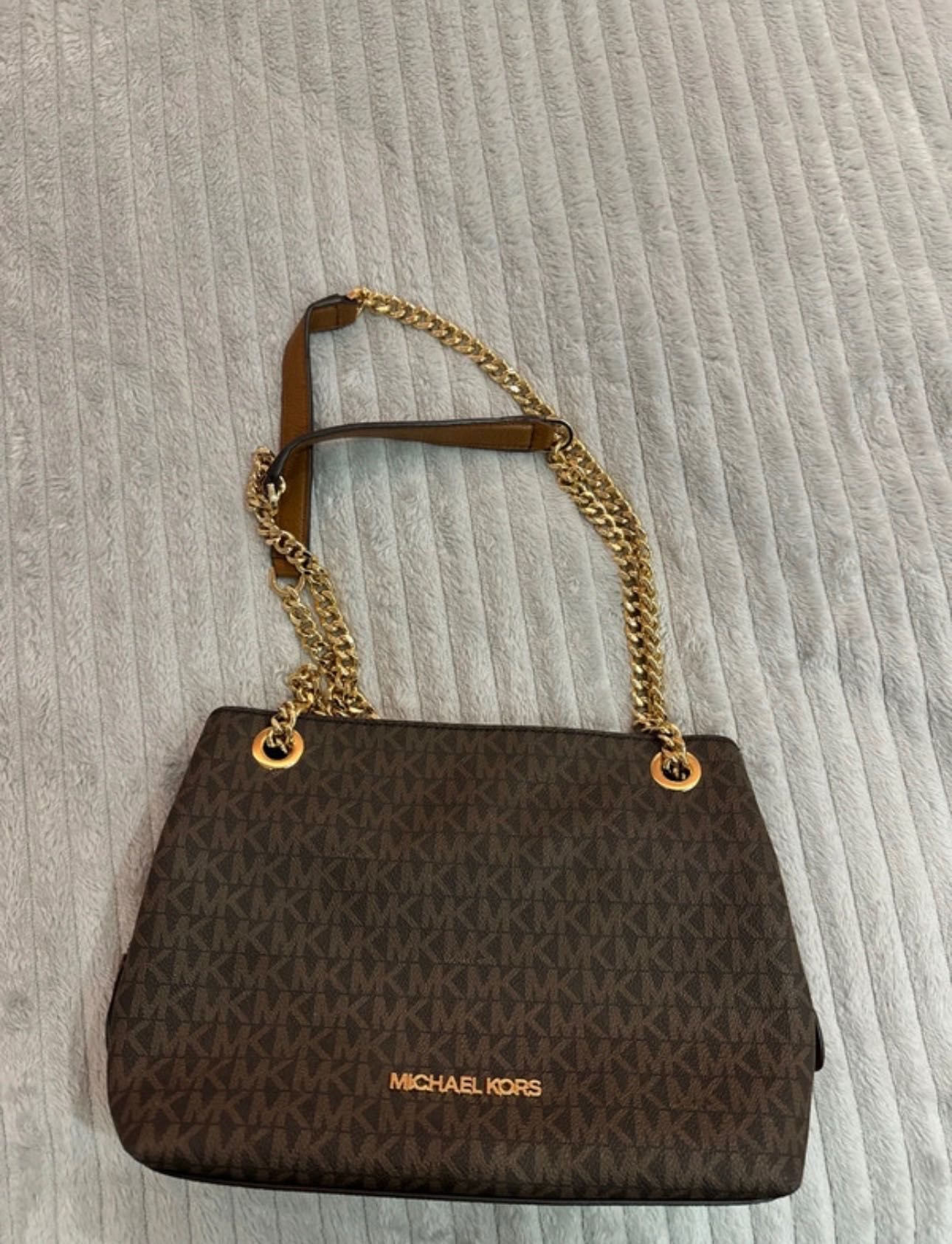 Mala Michael Kors