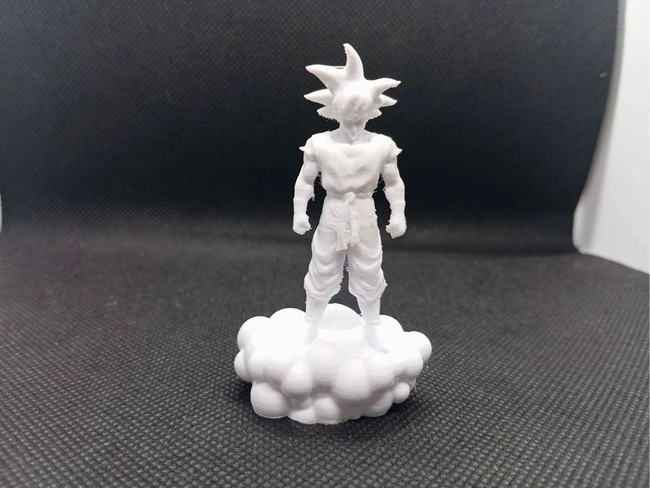 Figura Goku em Kinto Nuvem Mágica - Dragon Ball