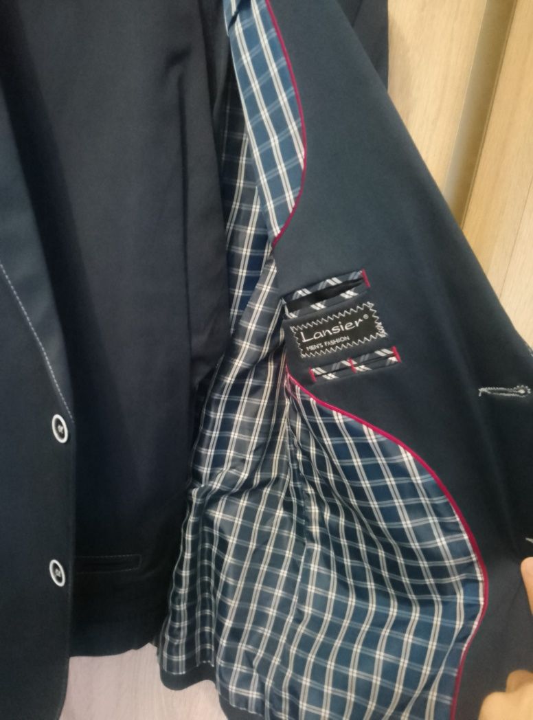 Garnitur męski elegancki