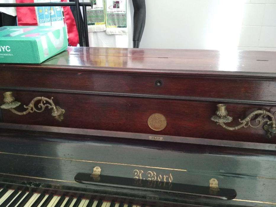Piano antigo 1874