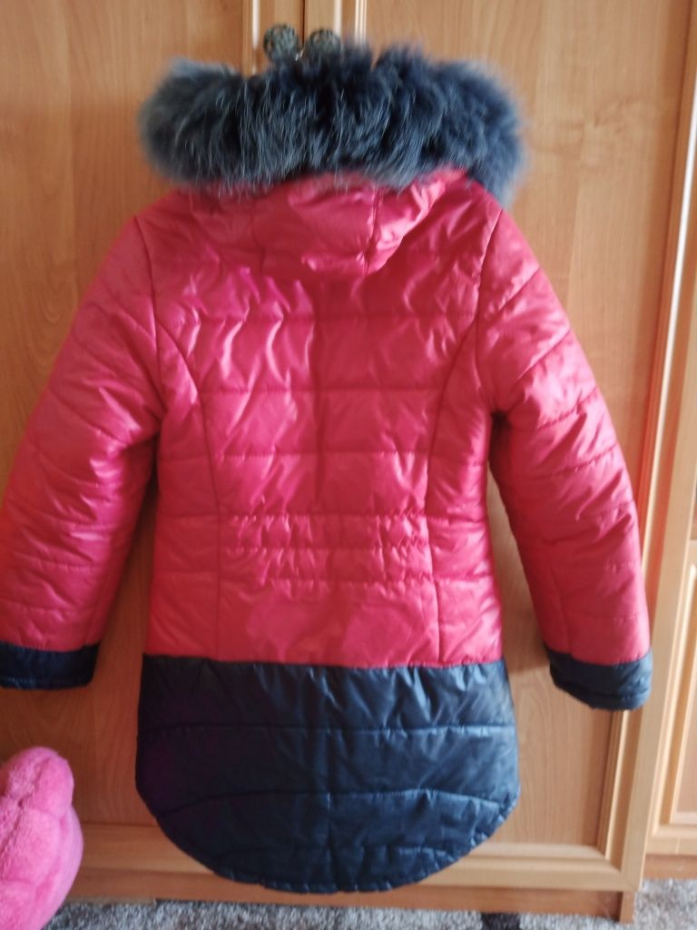 Продам дитячу зимову куртку