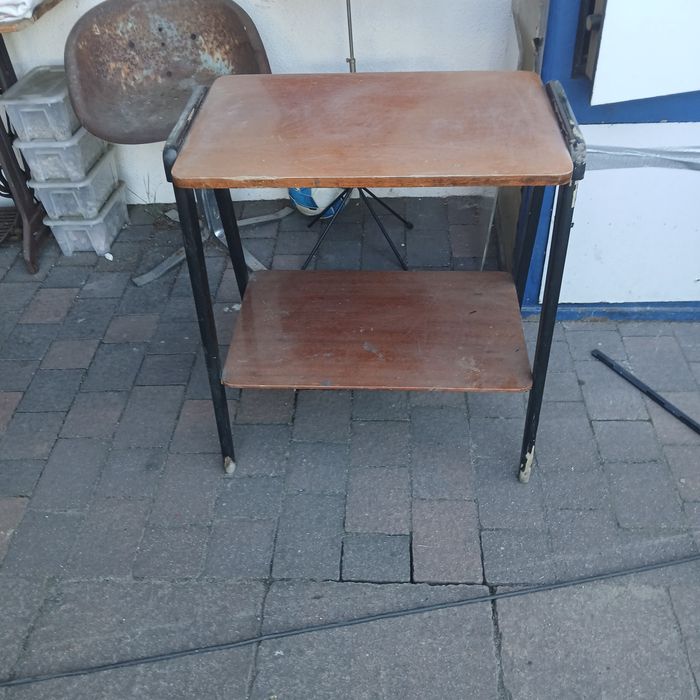 Patyczk PRL stolik teleeizyjny