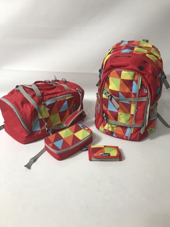 Рюкзаки шкільні дошкільні туристичні