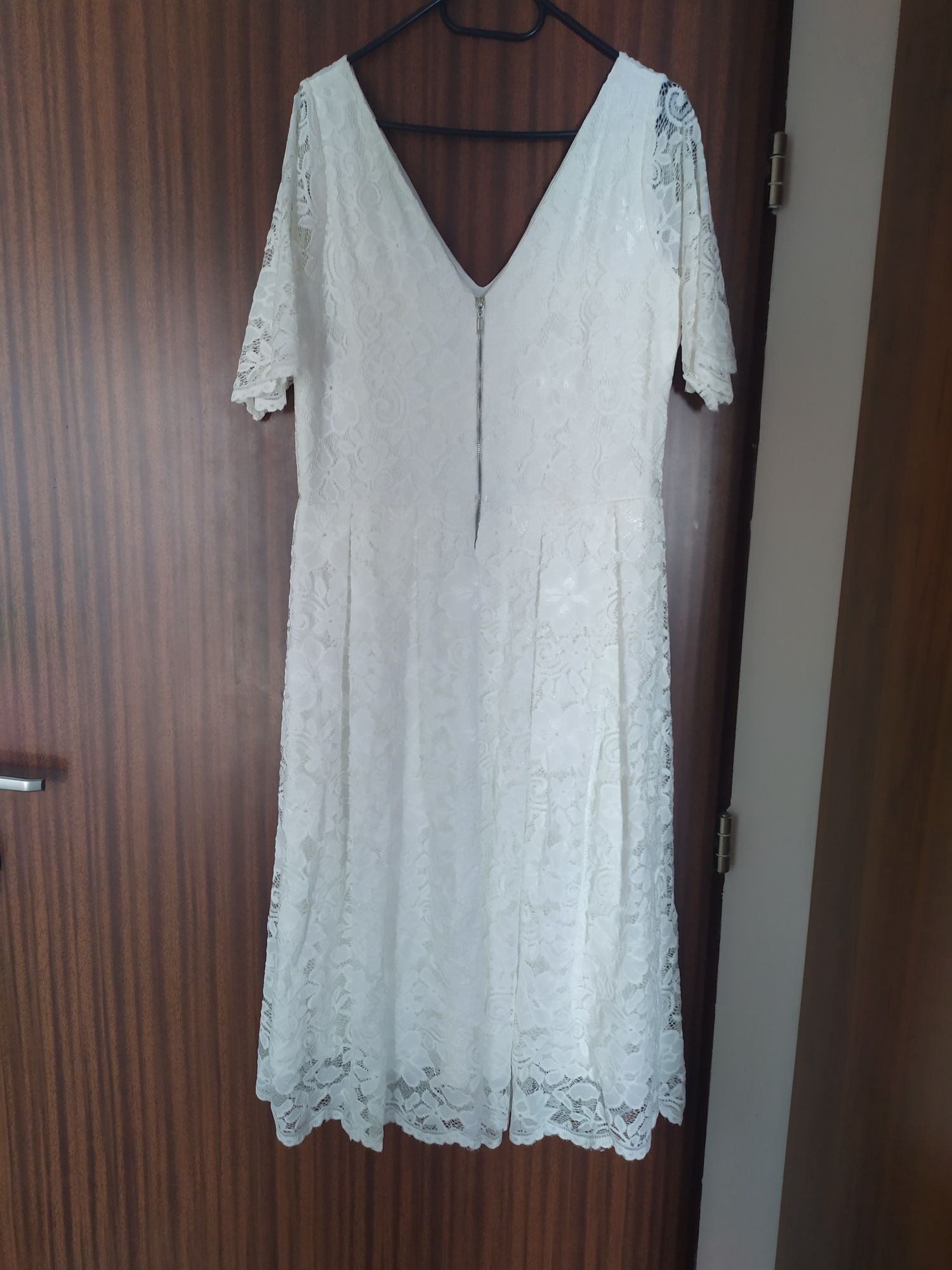 Sukienka koronkowa 44 plus size biała ecru xl XXL maxi ślubna NOWA
