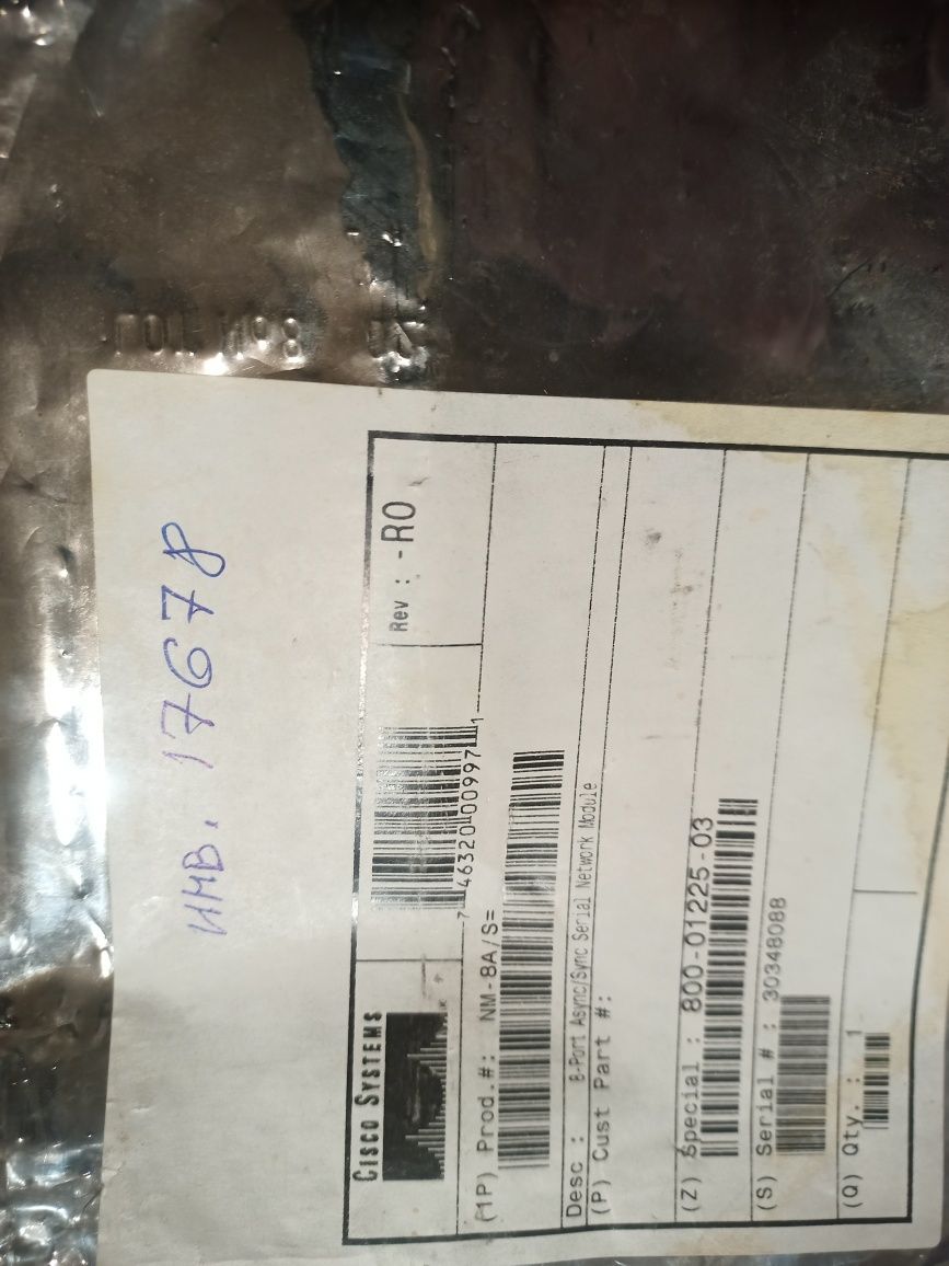 Интерфейсный модуль Cisco HWIC-8A/S-232