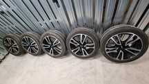 VOLKSWAGEN Passat Alufelgi 18 cali 5 x 112 + opony 235 / 45 R18