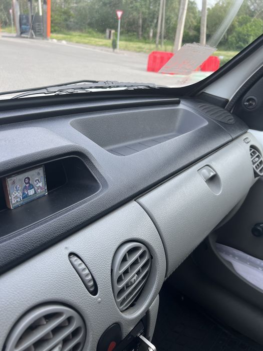 Продаж Рено Кенго бу: купити Renault Kangoo грузове 2007року