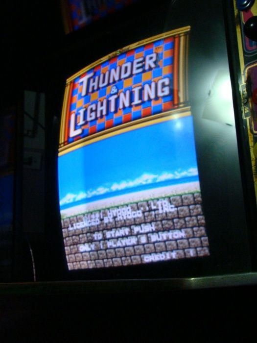 jOGO Thunder and Lightning Arcade ano 1991