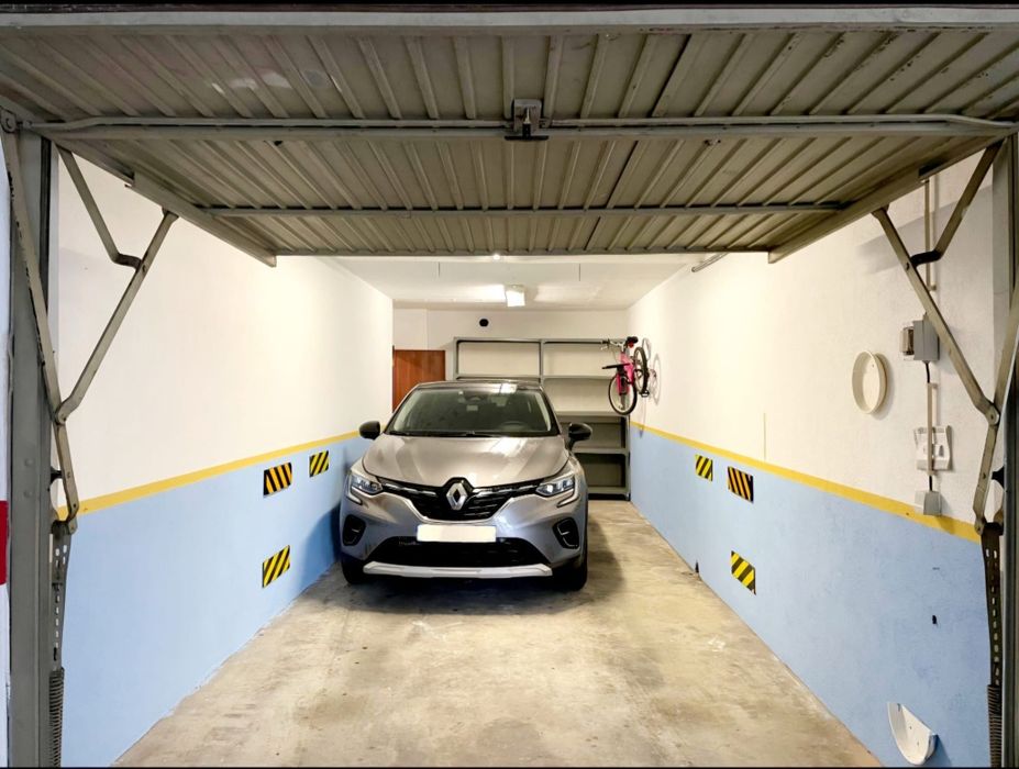 Garagem Box Tapada das Mercês