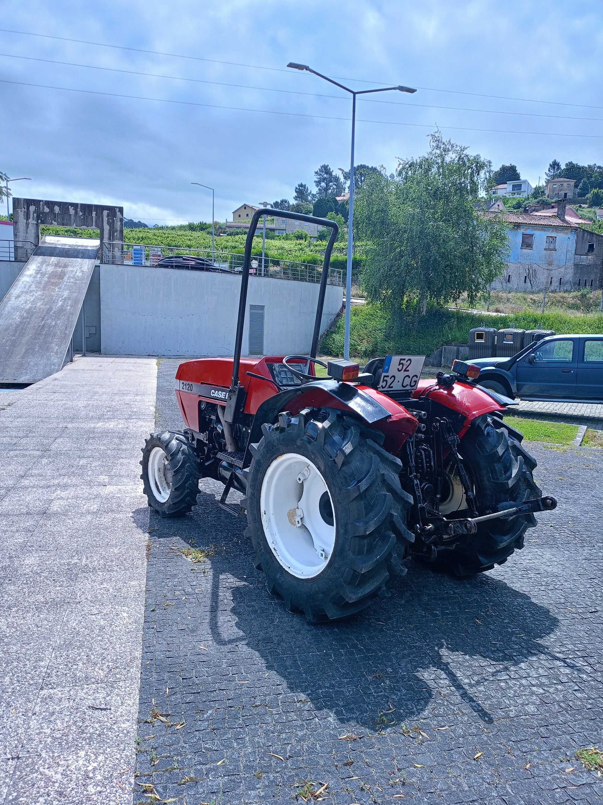 Trator case 2120 55cv